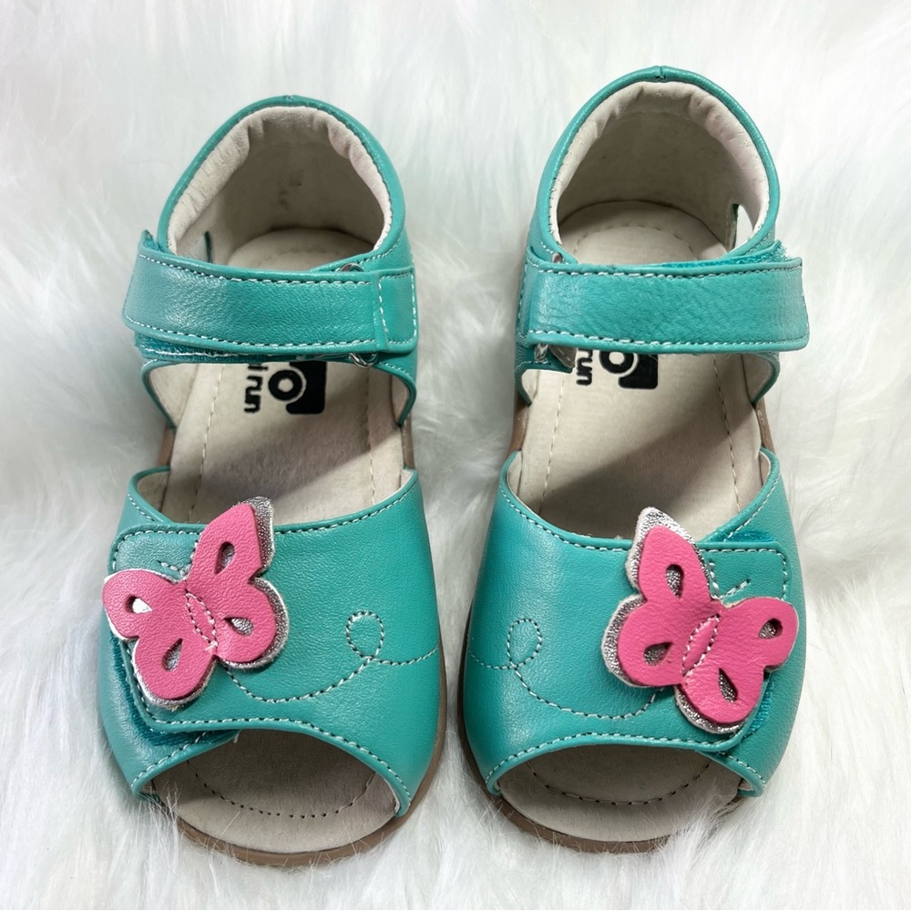 see kai run aqua sandal US 7, EU 23